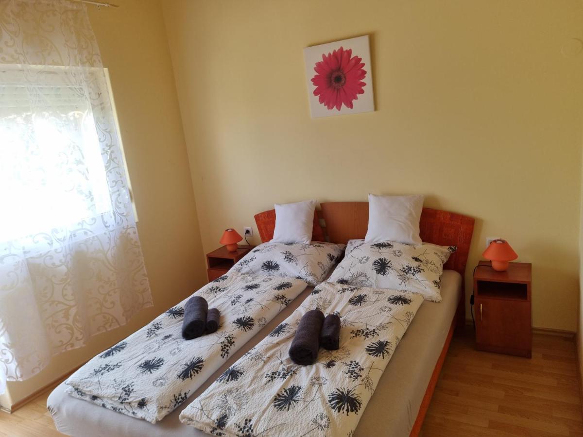 Lilian Apartmanhaz Apartment Siófok